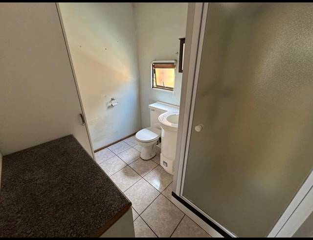 2 BEDROOM CLUSTER FOR SALE IN POMONA